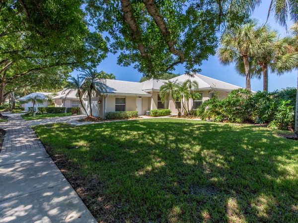 1285 GATOR Trail, West Palm Beach, FL 33409