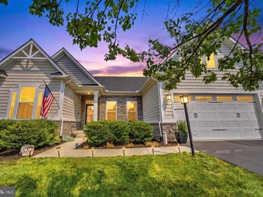 106 FRINGETREE COURT , LAKE FREDERICK, VA 22630
