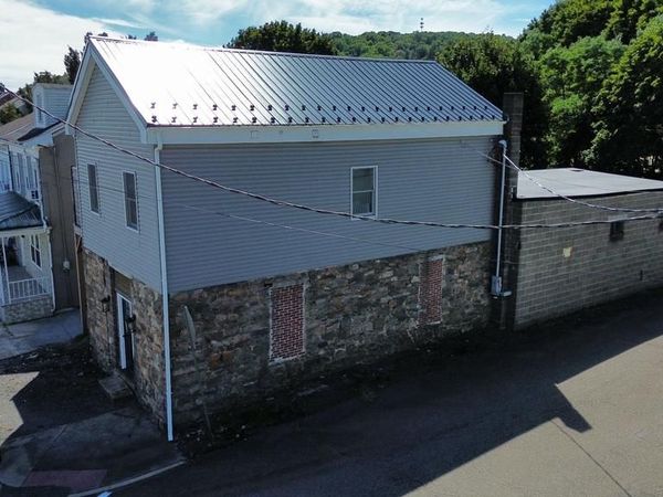 148 N THIRD STREET N, SAINT CLAIR, PA 17970