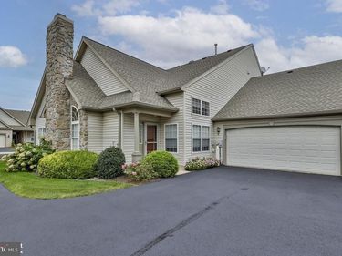 6522 LETTERKENNY LANE, MACUNGIE, PA 18062