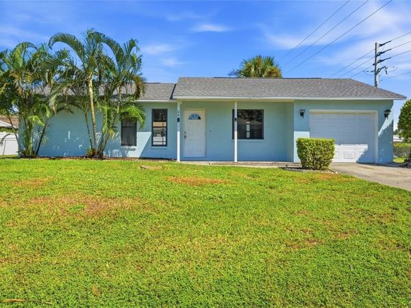 24 CLEMSON ROAD , VENICE, FL 34293