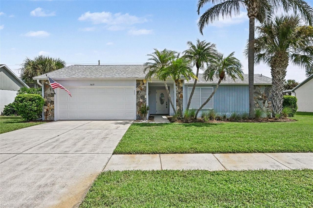 3809 Kingston Boulevard, Sarasota, FL 34238 Main Photo