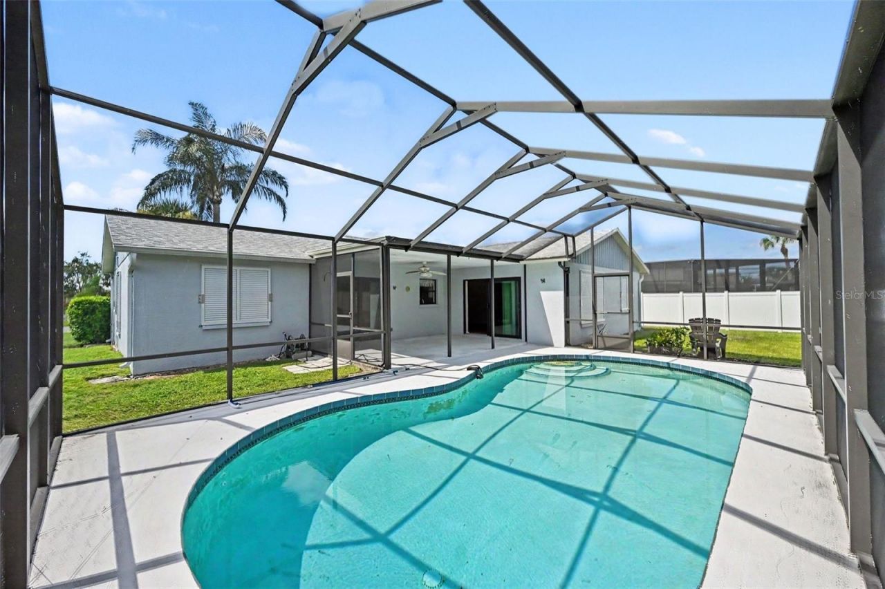 3809 Kingston Boulevard, Sarasota, FL 34238 Photo