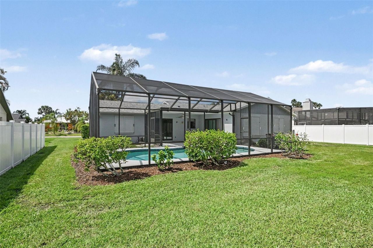 3809 Kingston Boulevard, Sarasota, FL 34238 Photo