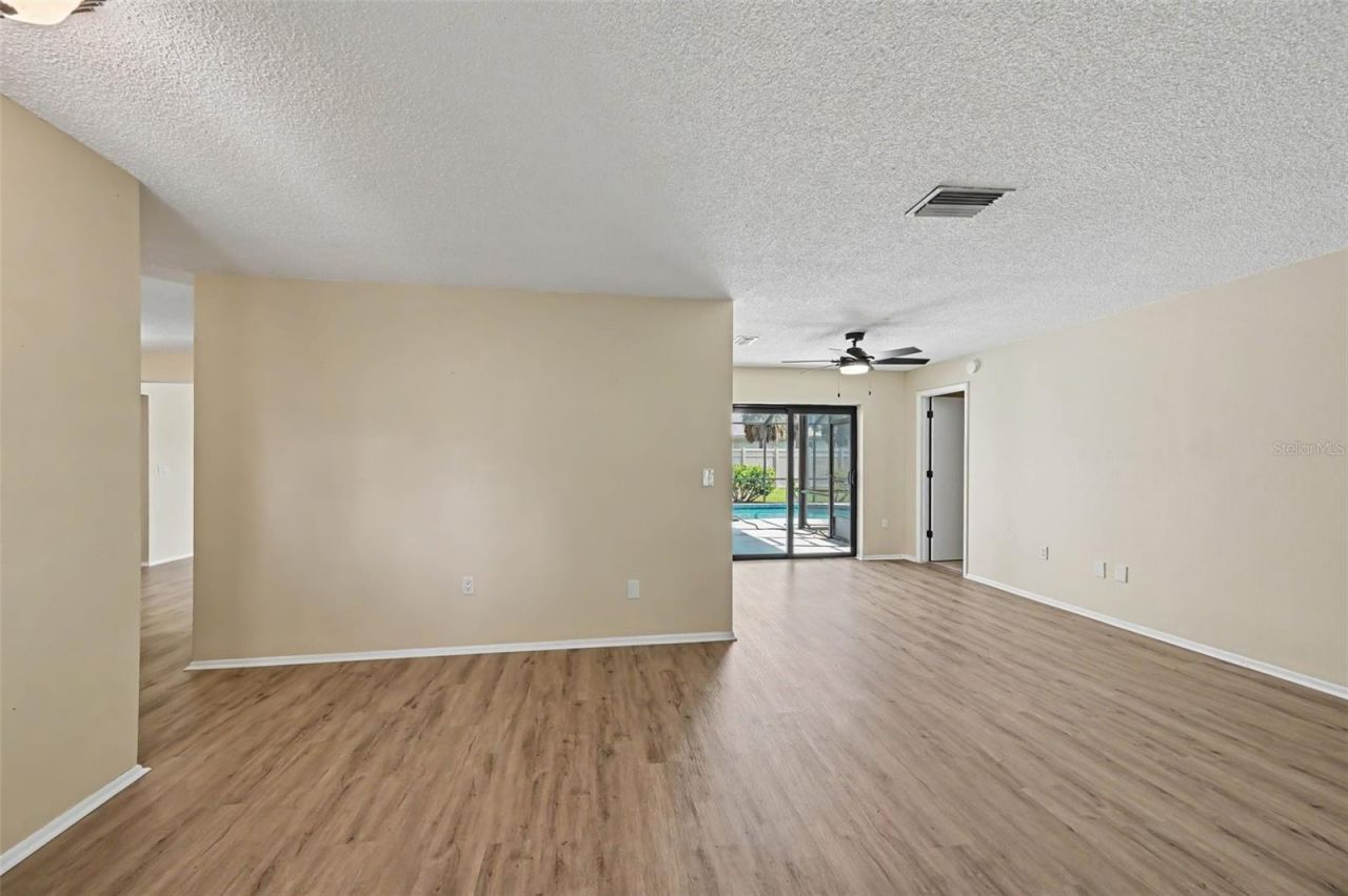3809 Kingston Boulevard, Sarasota, FL 34238 Photo