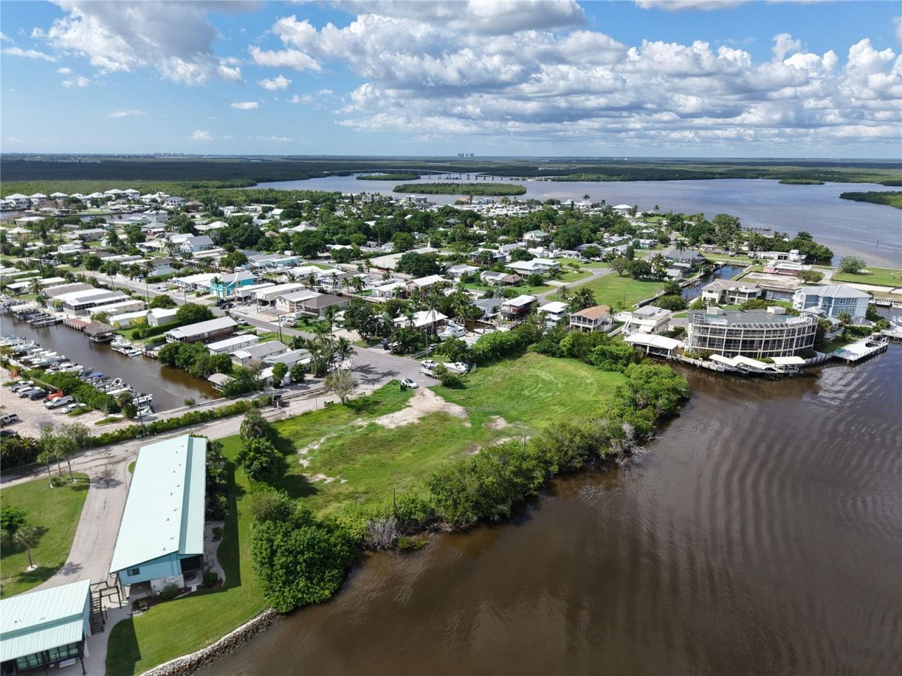 613 E Palm Avenue, Goodland, FL 34140 Photo