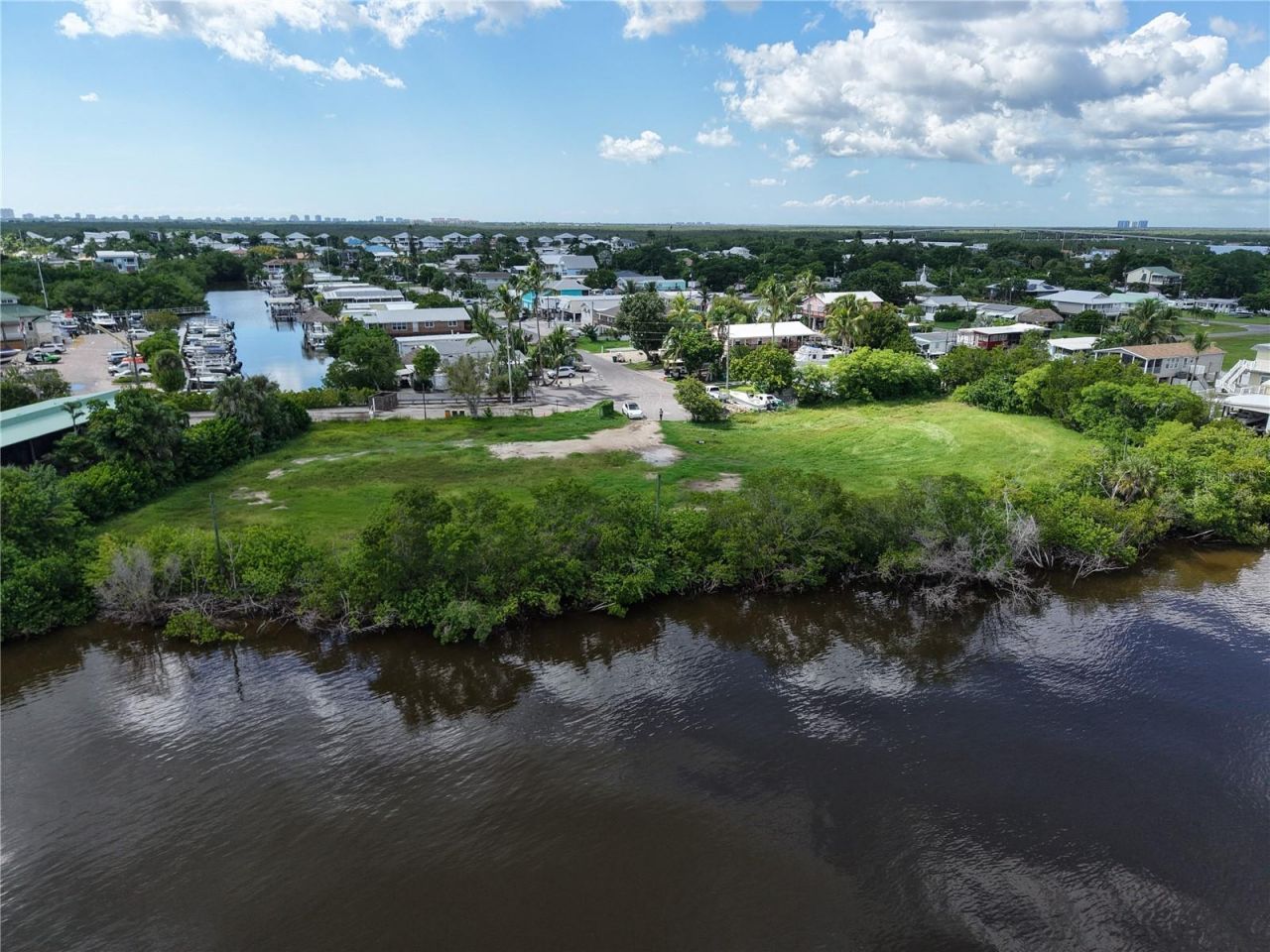 613 E Palm Avenue, Goodland, FL 34140 Photo