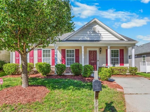 1365 Lowell Street , Kernersville, NC 27284