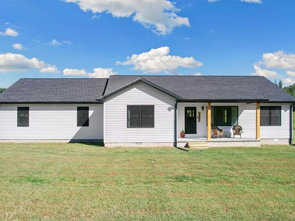 15252 Cochran Road, Marion, IL 62959