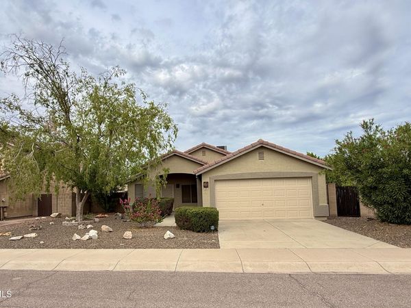 3606 W MISTY WILLOW Lane, Glendale, AZ 85310
