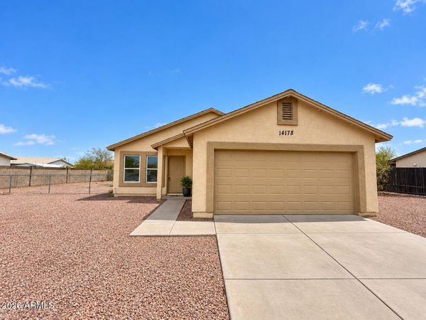14178 S AMADO Boulevard, Arizona City, AZ 85123