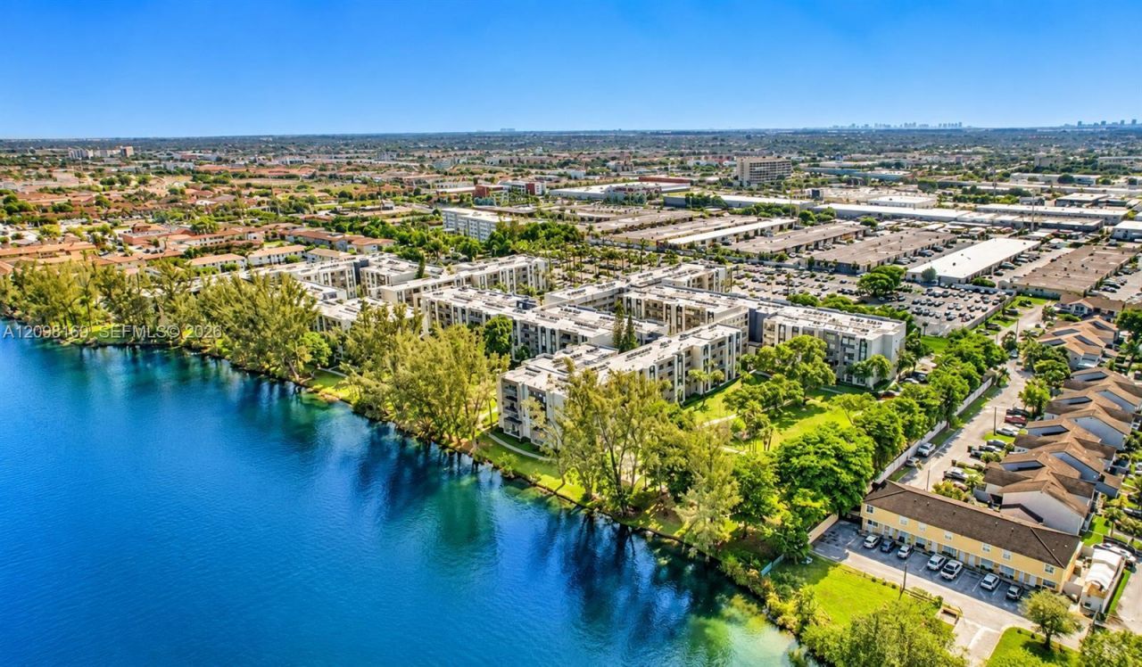 10000 NW 80th Ct , Unit 2350, Hialeah Gardens, FL 33016 Photo