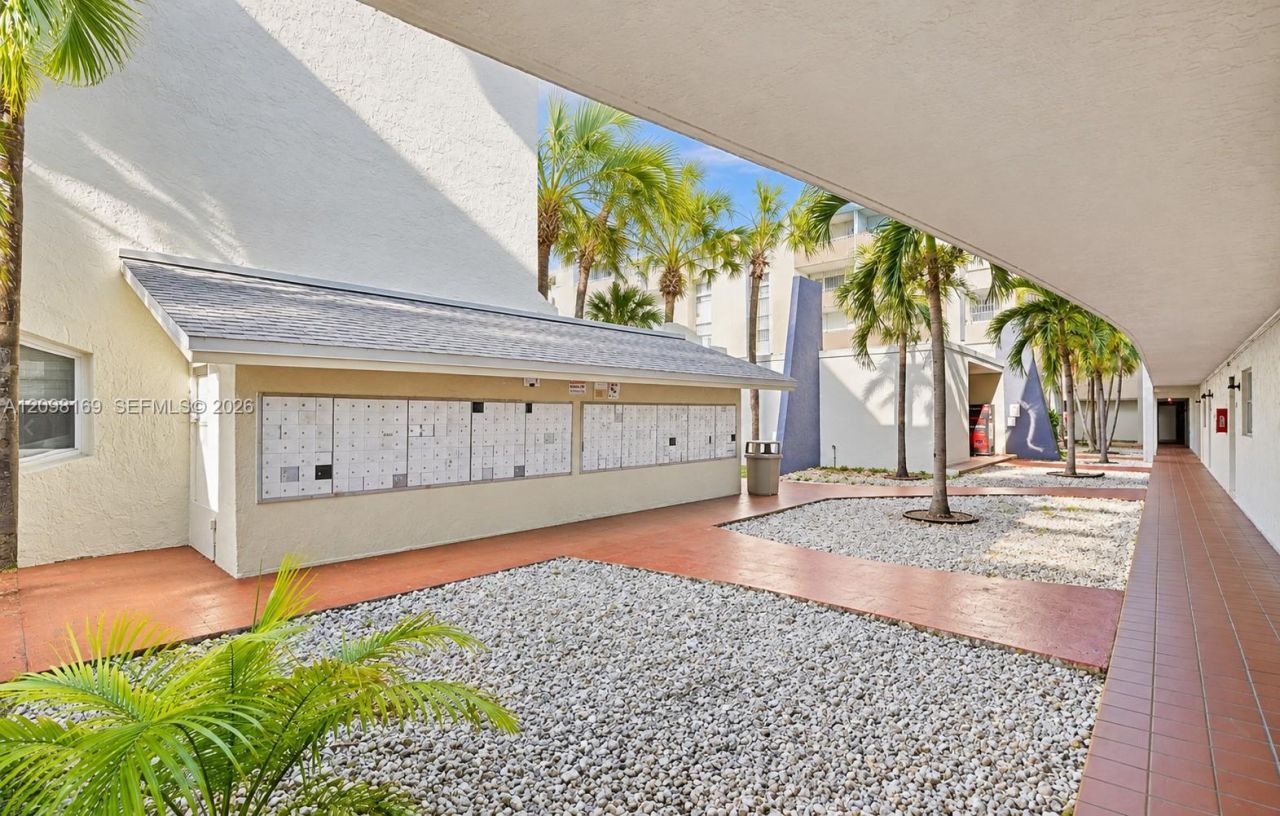 10000 NW 80th Ct , Unit 2350, Hialeah Gardens, FL 33016 Photo