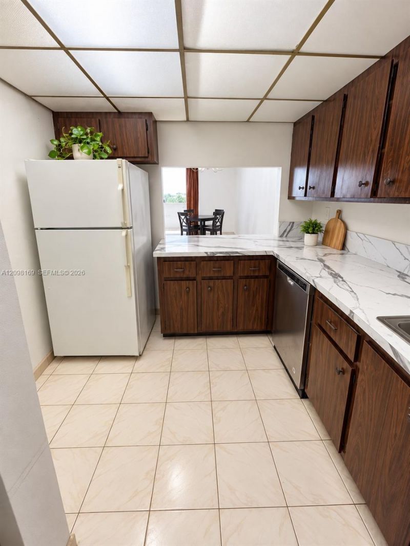 10000 NW 80th Ct , Unit 2350, Hialeah Gardens, FL 33016 Photo