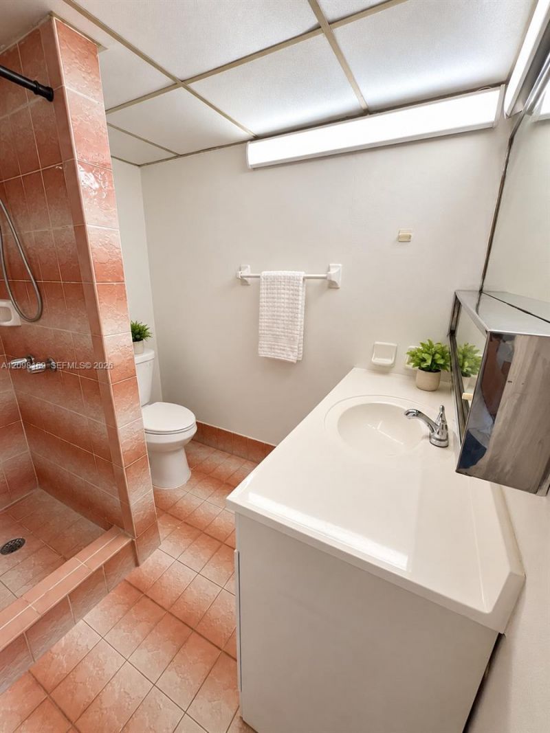 10000 NW 80th Ct , Unit 2350, Hialeah Gardens, FL 33016 Photo