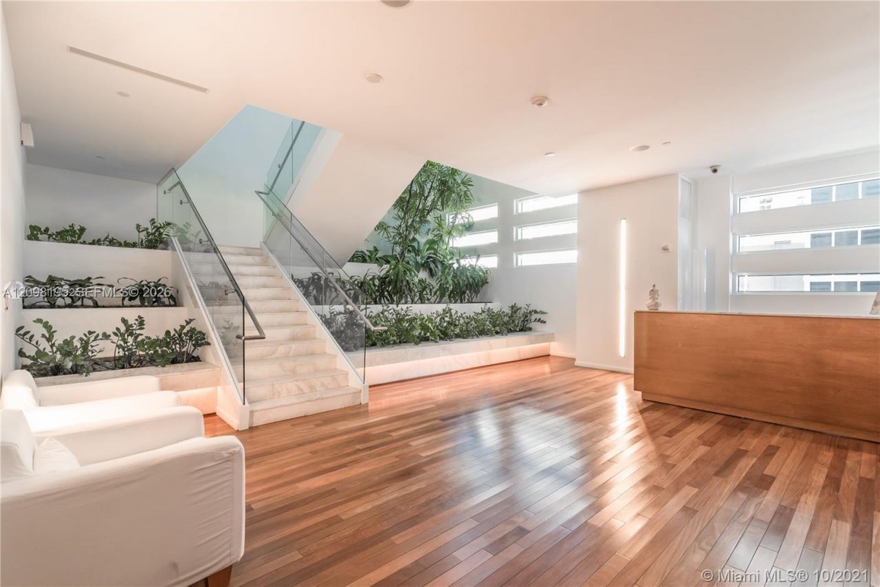 1040 Biscayne Blvd , Unit 3802, Miami, FL 33132 Photo