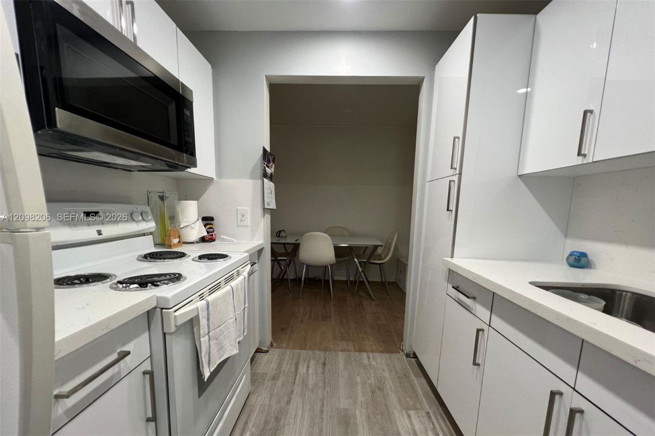 1301 SW 134th Way , Unit 208B, Pembroke Pines, FL 33027 Photo