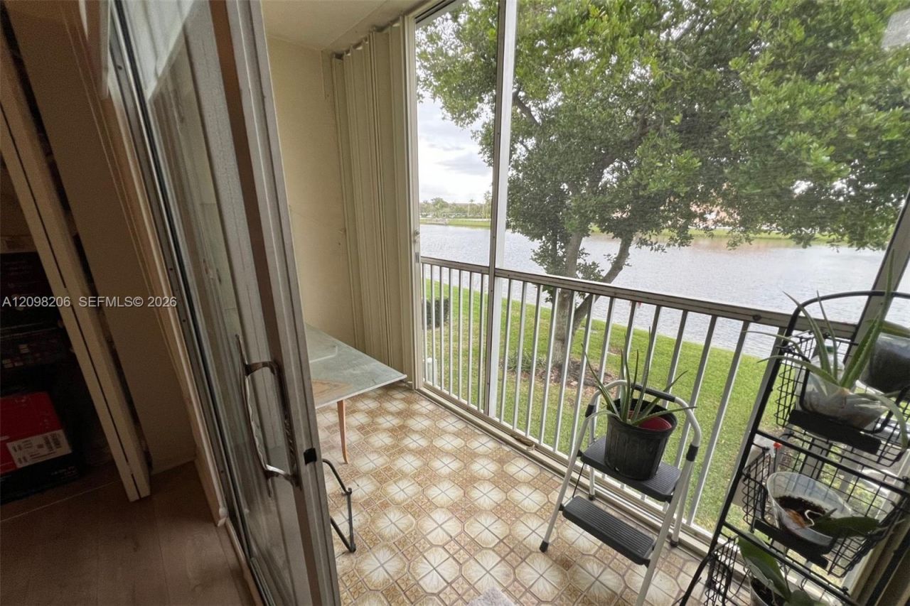 1301 SW 134th Way , Unit 208B, Pembroke Pines, FL 33027 Photo