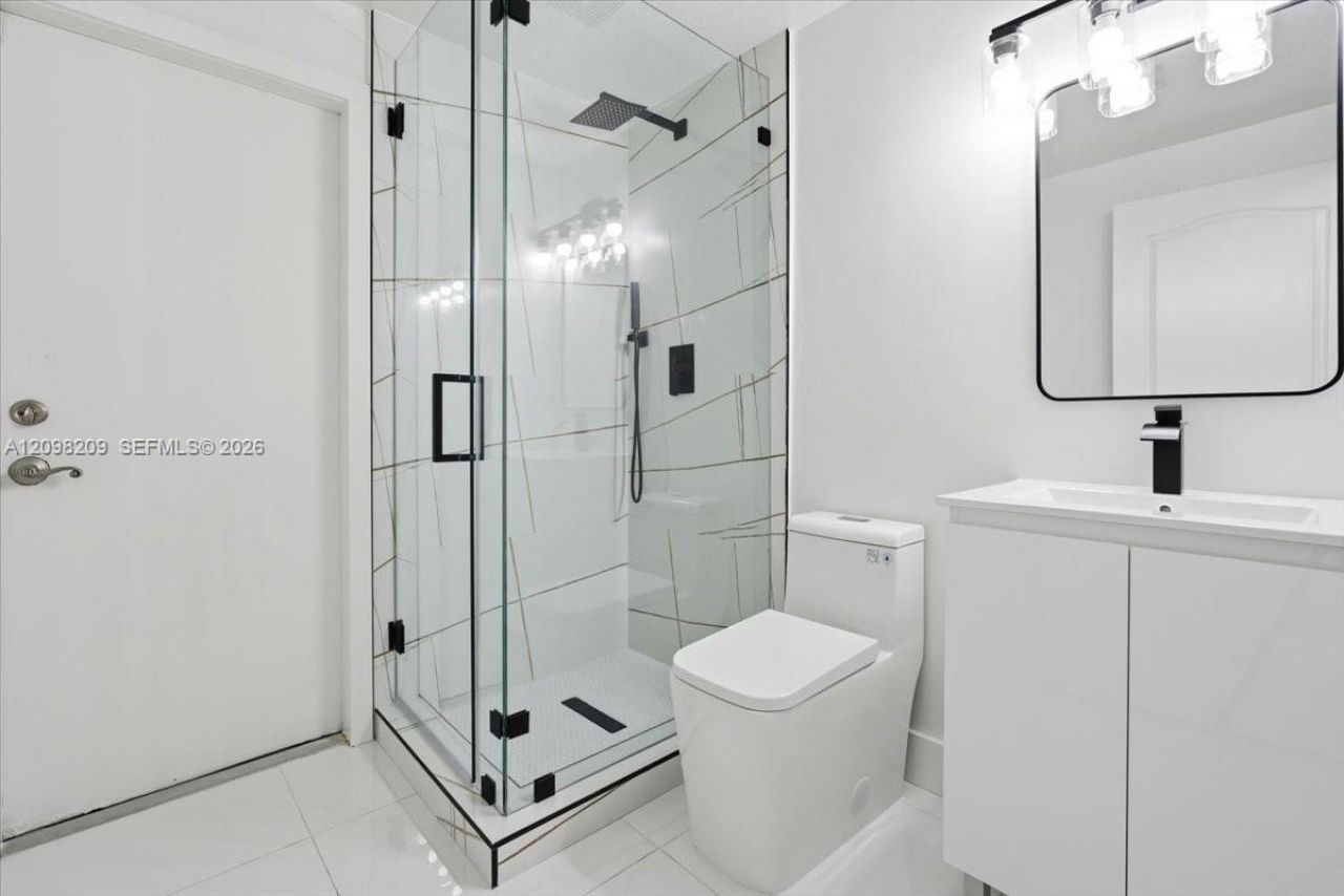 16310 NW 84th Ct , Miami Lakes, FL 33016 Photo