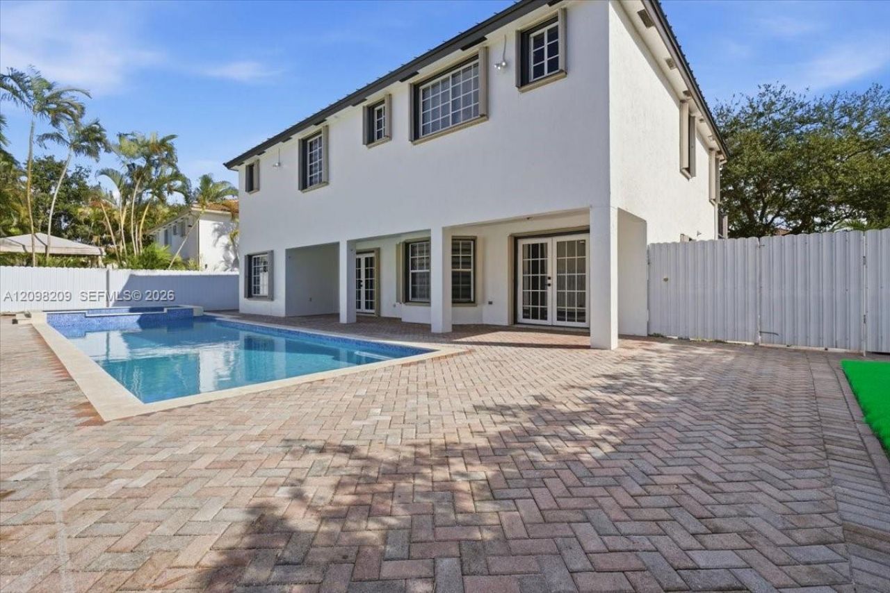 16310 NW 84th Ct , Miami Lakes, FL 33016 Photo
