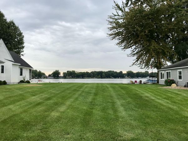 8 Mathers Road, White Pigeon, MI 49099