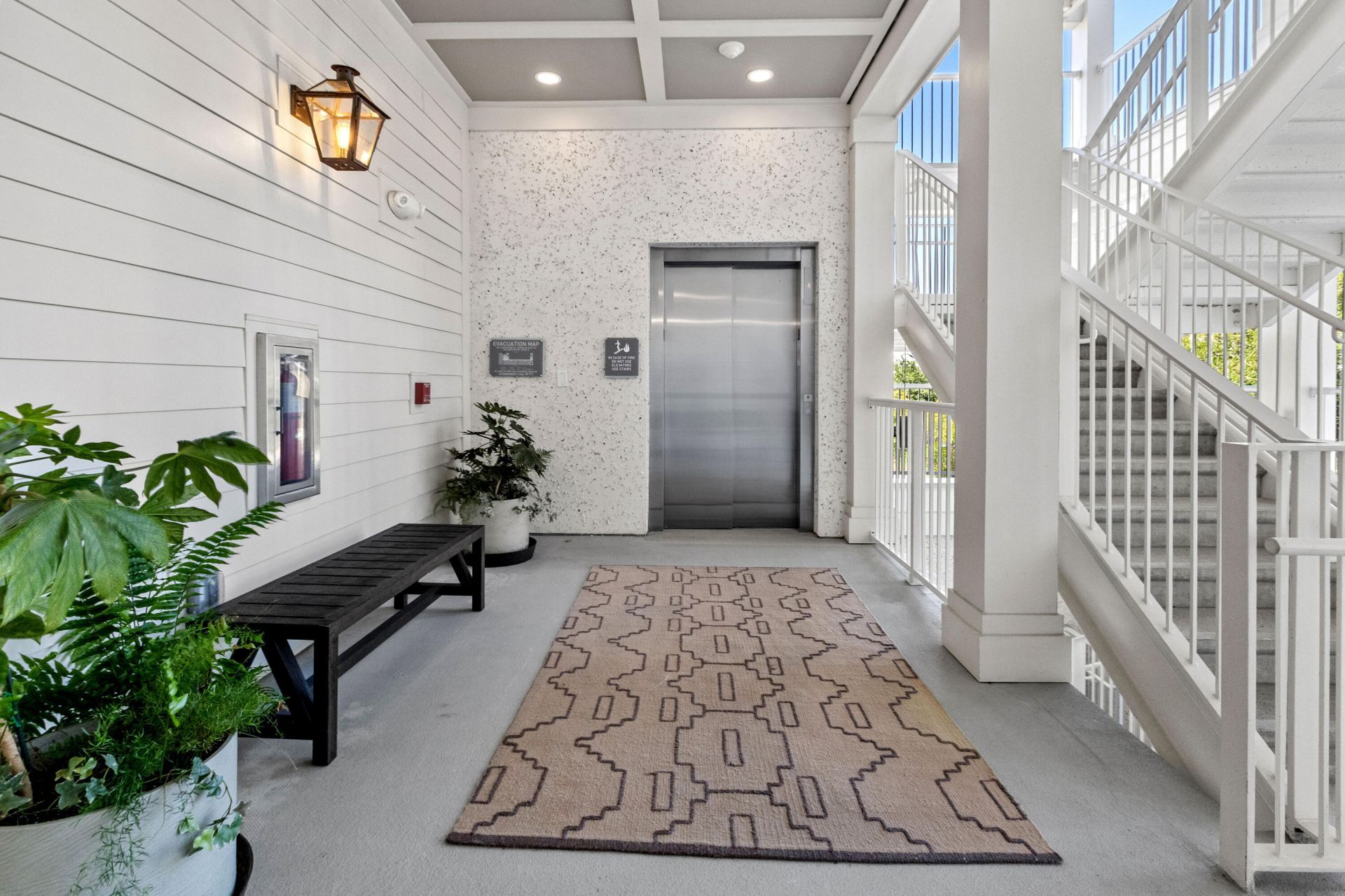301 Longshore Street Photo 6