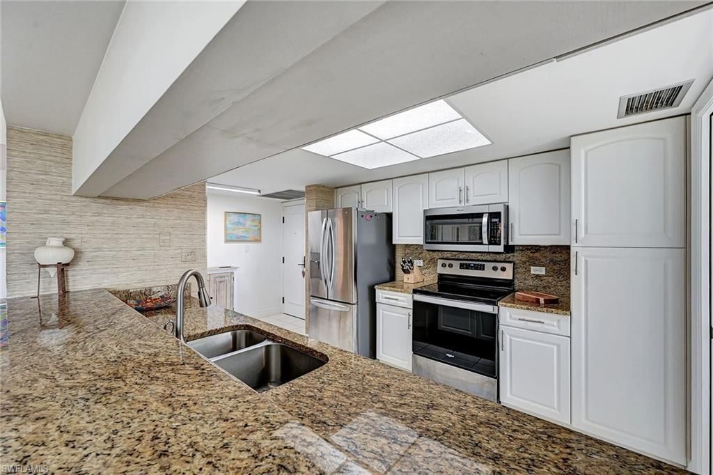 6573 Marissa Loop, Unit 703, Naples, FL 34108 Photo