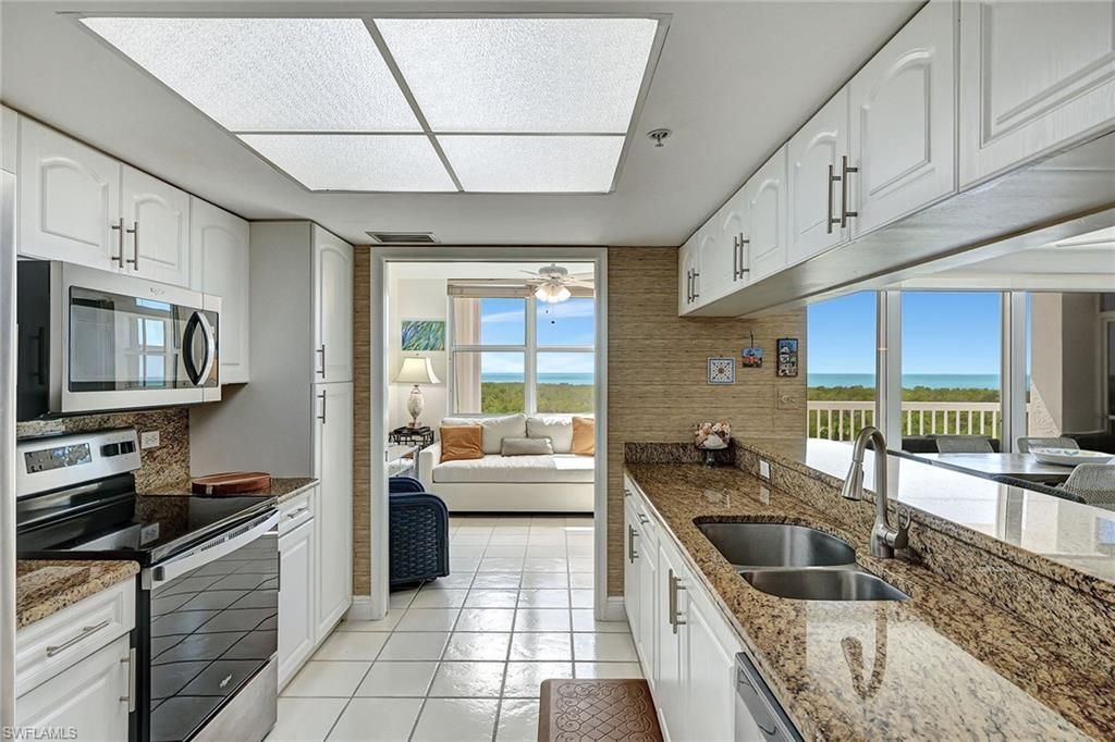 6573 Marissa Loop, Unit 703, Naples, FL 34108 Photo