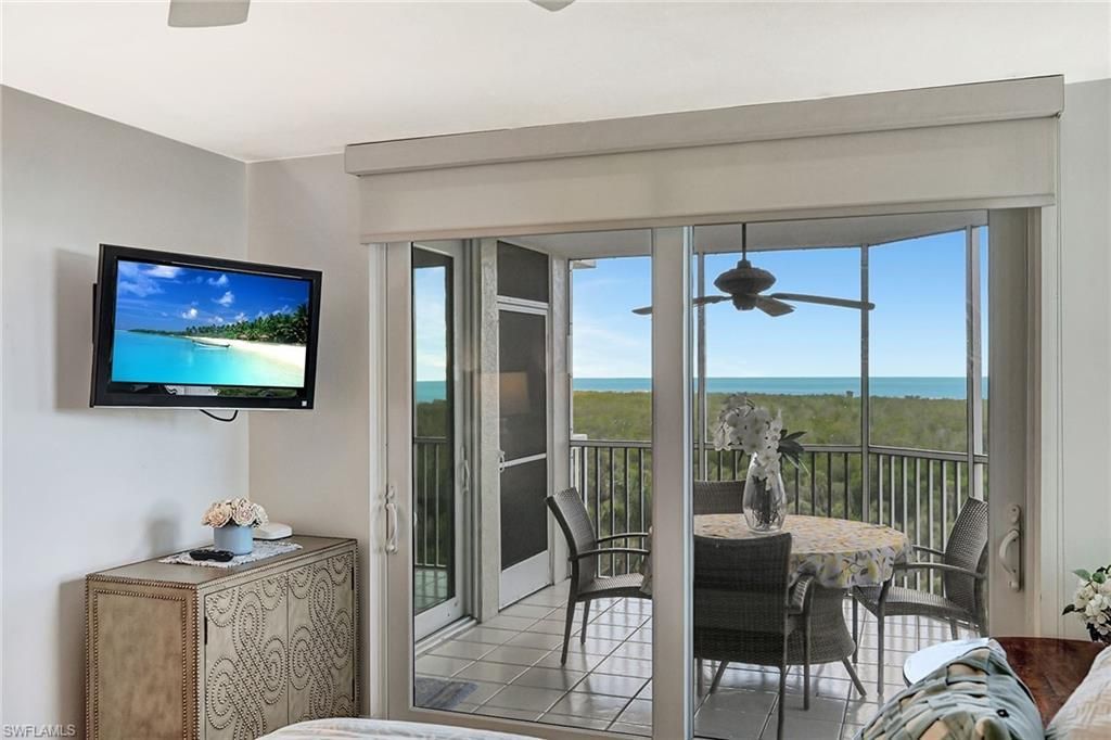 6573 Marissa Loop, Unit 703, Naples, FL 34108 Photo