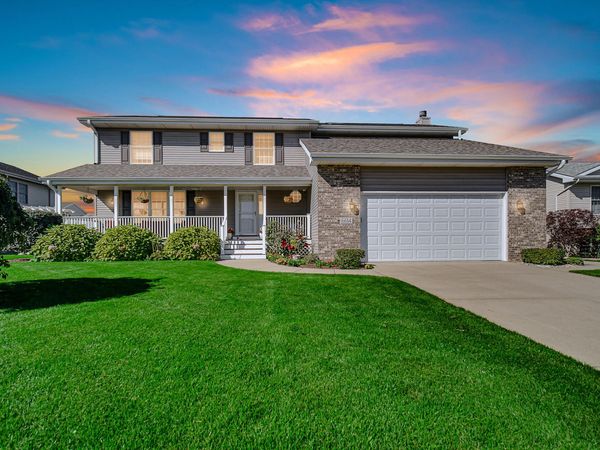 6614 Falcon Drive, Schererville, IN 46375