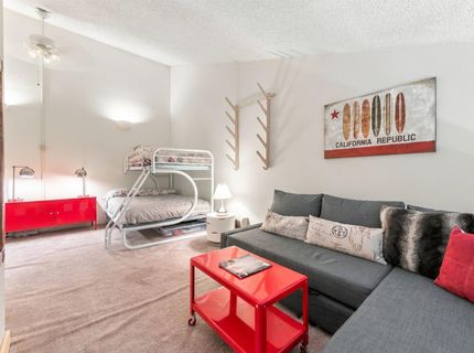 11591 Snowpeak Way, Unit #403, Truckee, CA 96161 Photo