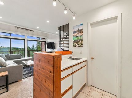 11591 Snowpeak Way, Unit #403, Truckee, CA 96161 Photo