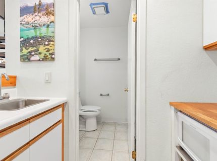 11591 Snowpeak Way, Unit #403, Truckee, CA 96161 Photo
