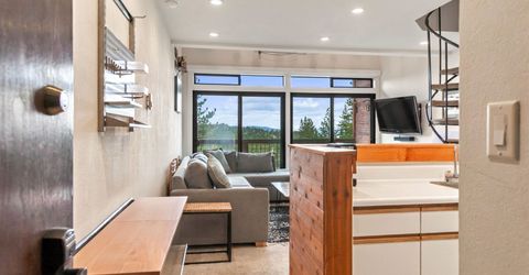 11591 Snowpeak Way, Unit #403, Truckee, CA 96161 Photo