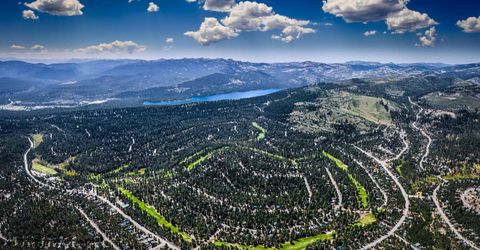 11591 Snowpeak Way, Unit #403, Truckee, CA 96161 Photo