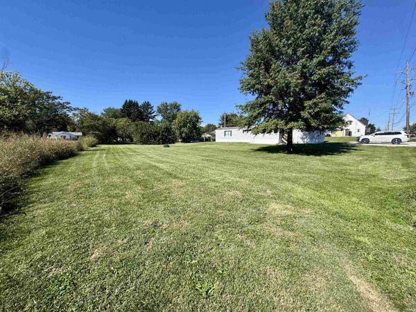 80 SE 11th Street, Linton, IN 47441