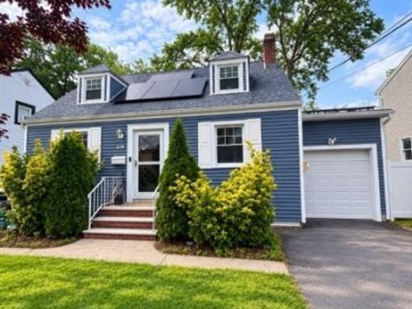 78 Midland Ave, Fair Lawn, NJ 07410