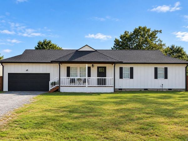 2896 Hwy 16 , Searcy, AR 72143