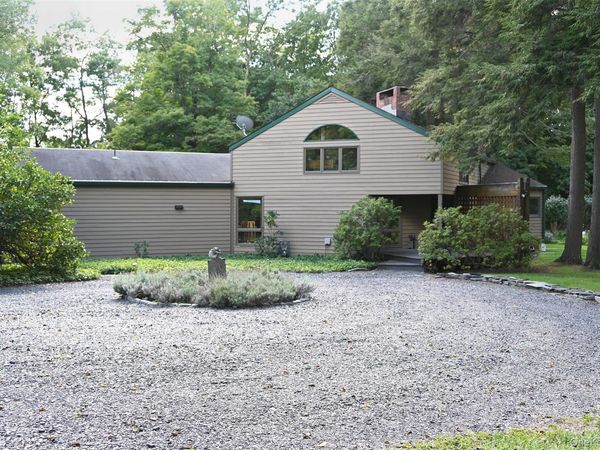 65 Colonial Avenue, Warwick, NY 10990