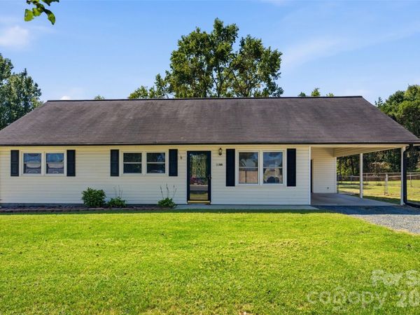 2200 Salisbury Highway, Statesville, NC 28677