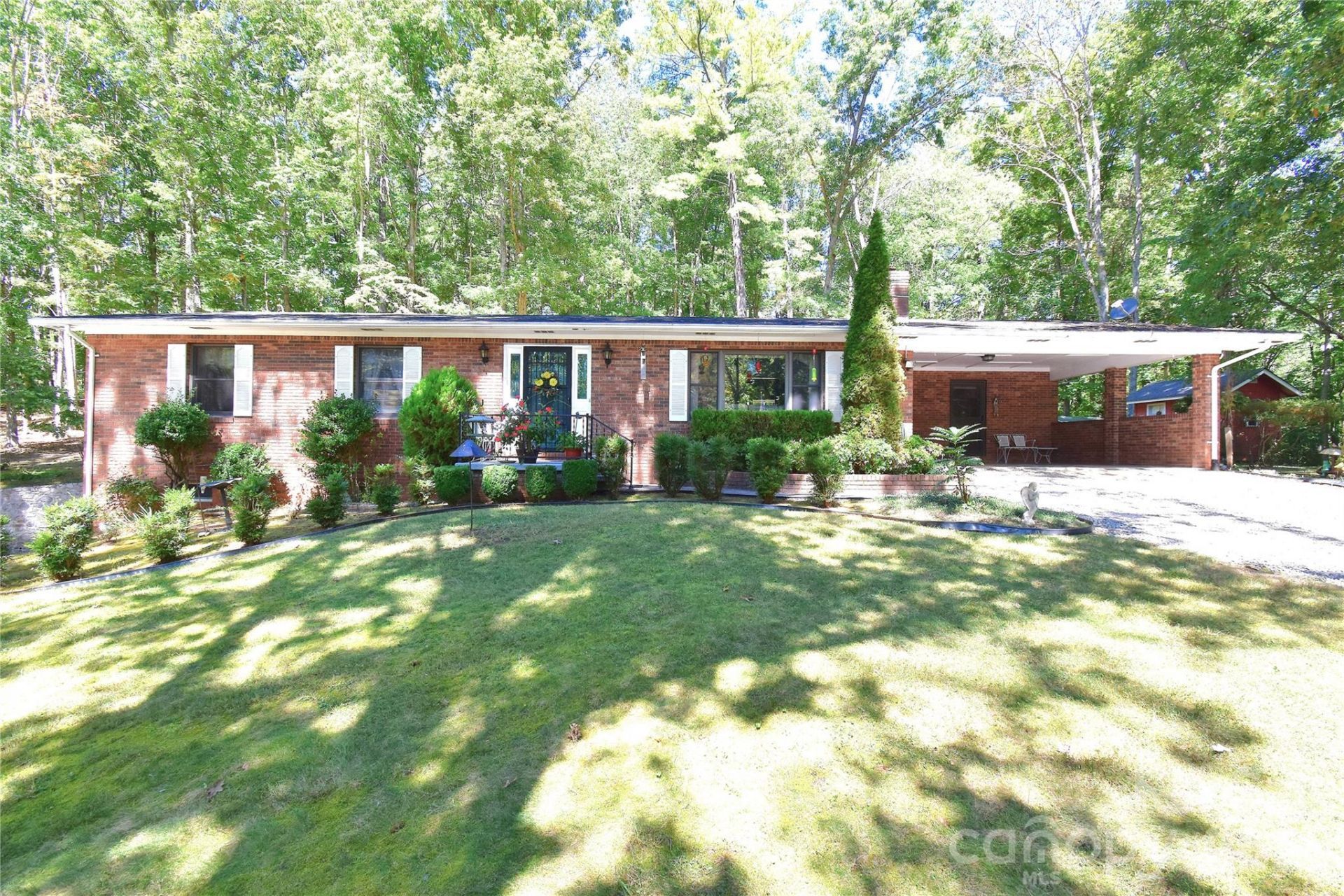 39 Maynard Road, Candler, NC 28715 Main Photo