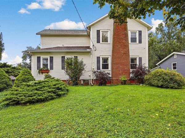 3501 F Avenue NW, Cedar Rapids, IA 52405