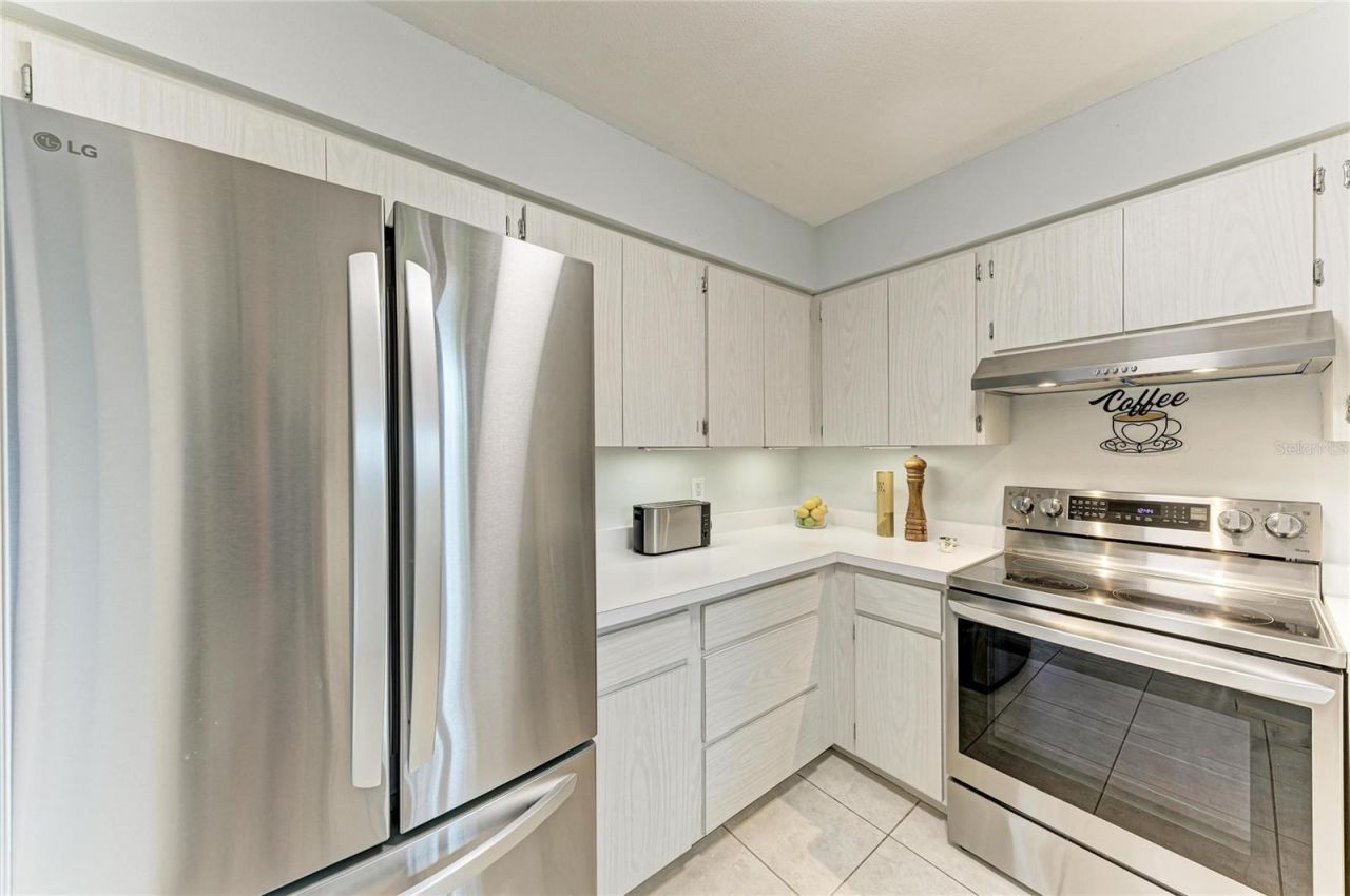 6600 Draw Lane, Unit 116, Sarasota, FL 34238 Photo