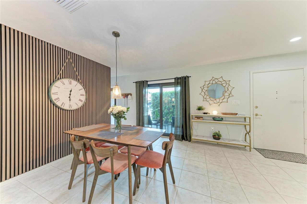 6600 Draw Lane, Unit 116, Sarasota, FL 34238 Photo