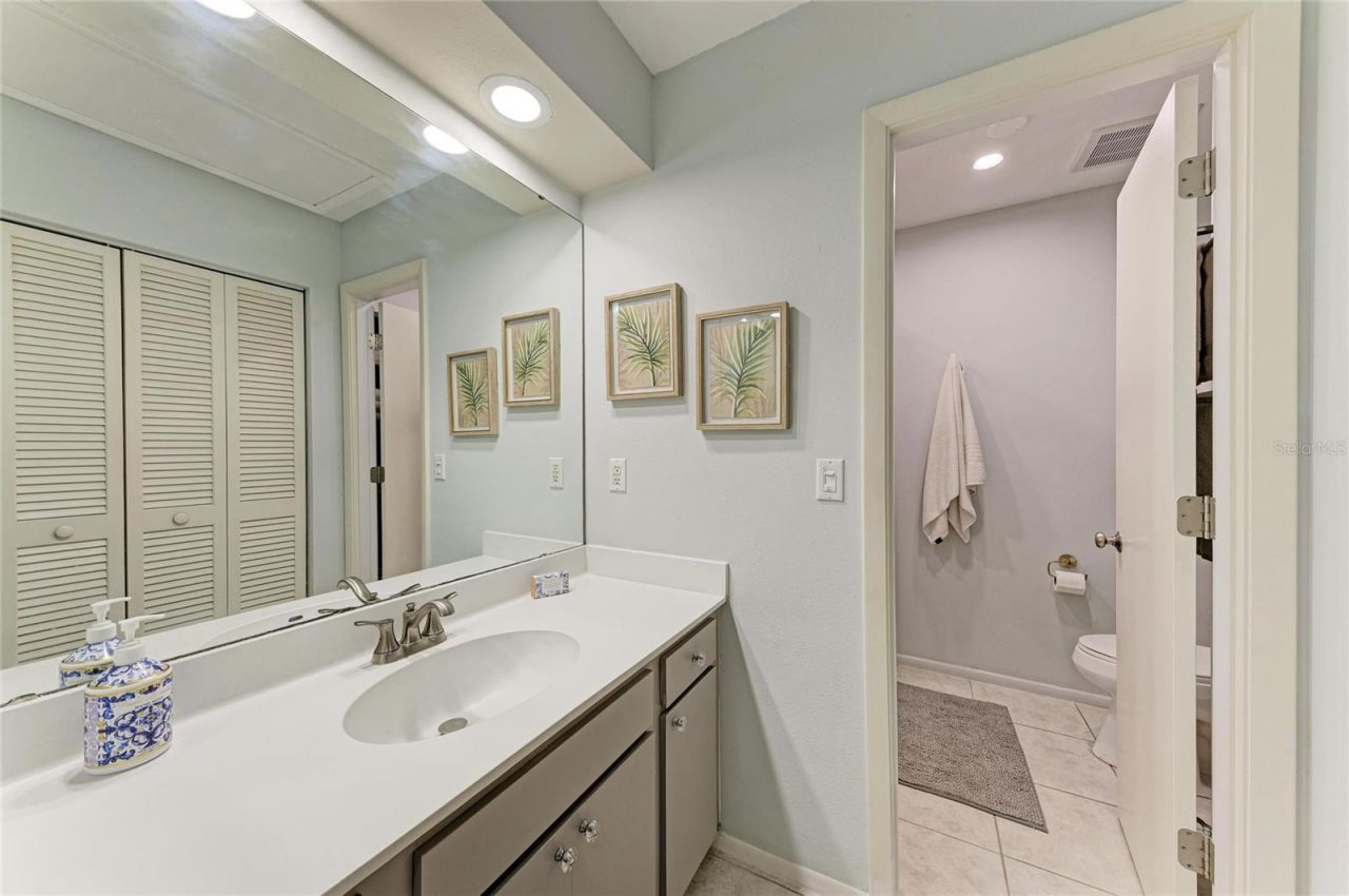 6600 Draw Lane, Unit 116, Sarasota, FL 34238 Photo