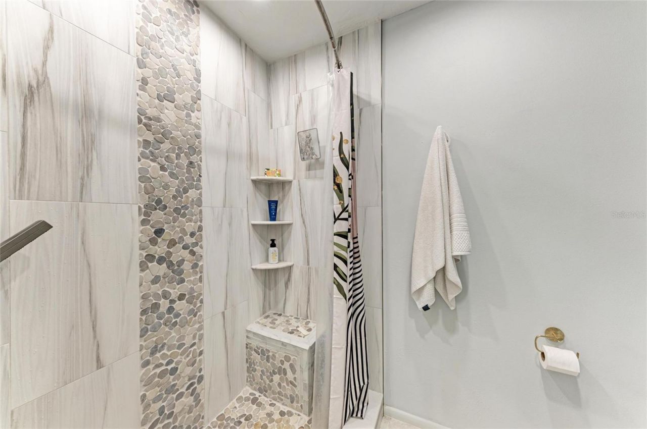 6600 Draw Lane, Unit 116, Sarasota, FL 34238 Photo