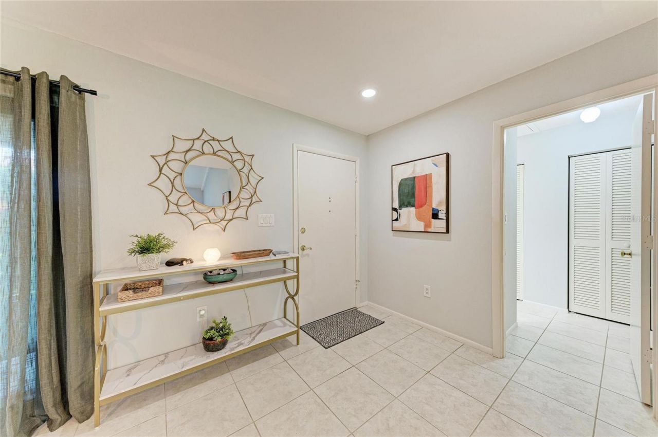 6600 Draw Lane, Unit 116, Sarasota, FL 34238 Photo