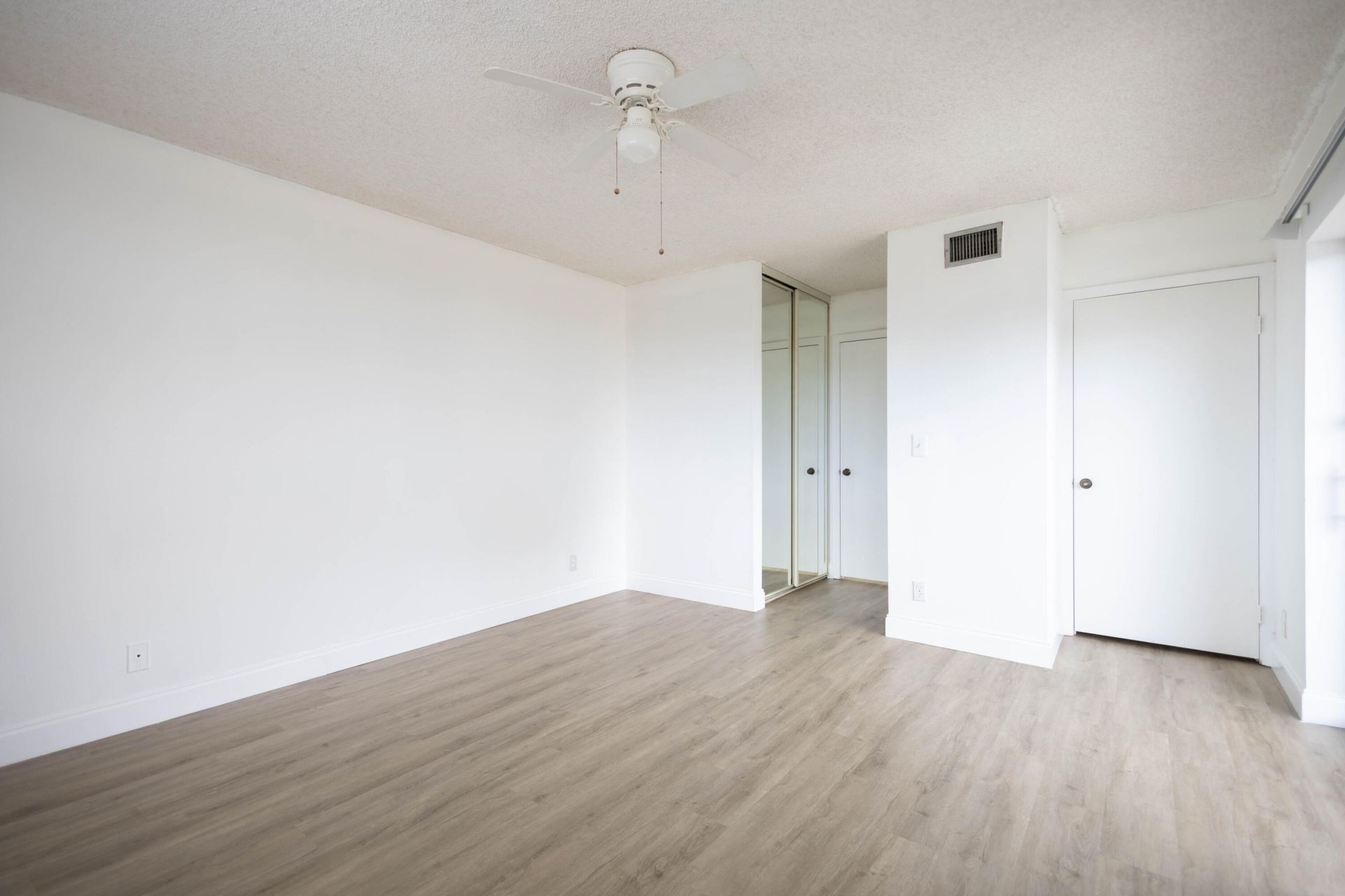 73 Springdale Circle, Palm Springs, FL 33461 Photo