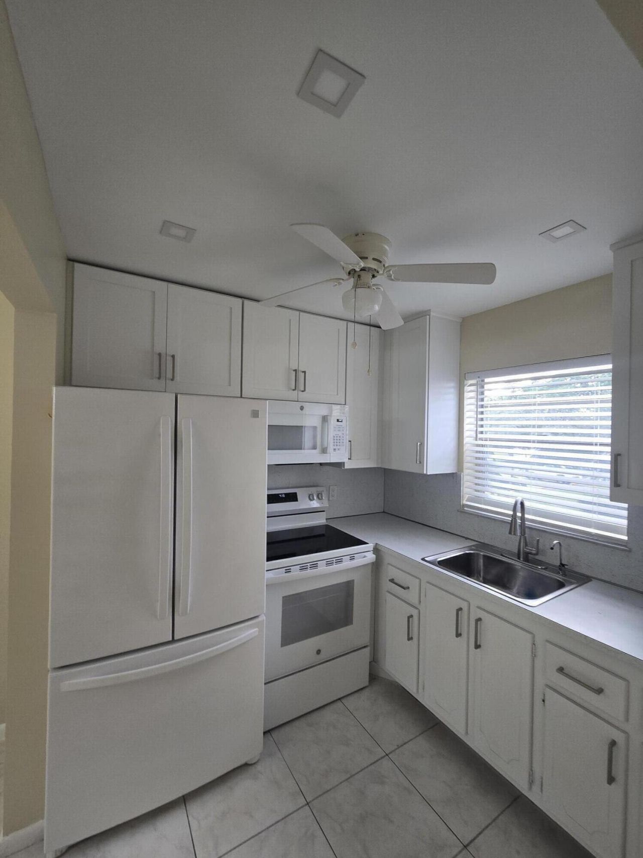 17 Cambridge A, West Palm Beach, FL 33417 Photo