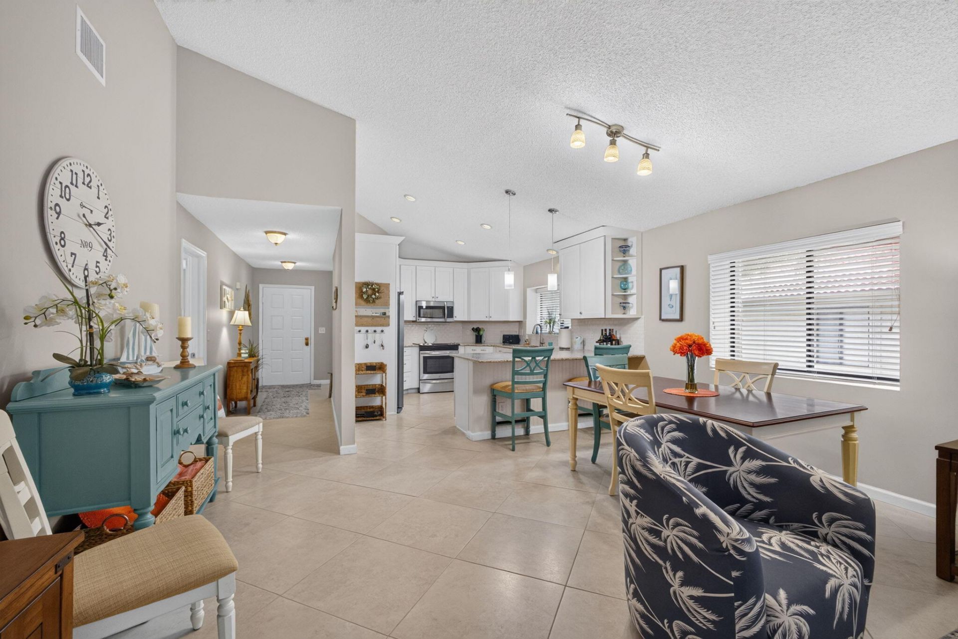 1103 Duncan Circle, Unit 201, Palm Beach Gardens, FL 33418 Photo